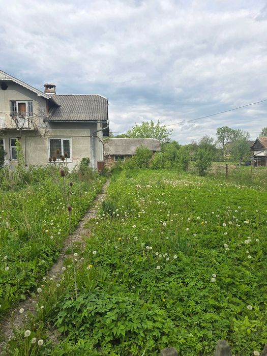 Продається півособняк р-н Пасічна