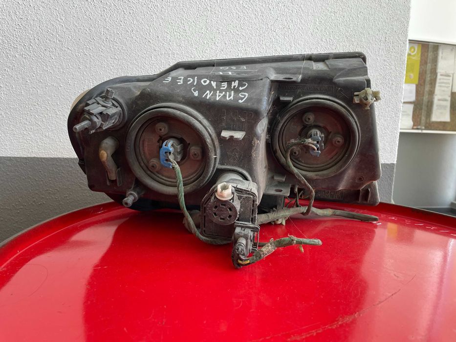 Ótica esquerda Jeep Grand Cherokee WJ 01-04