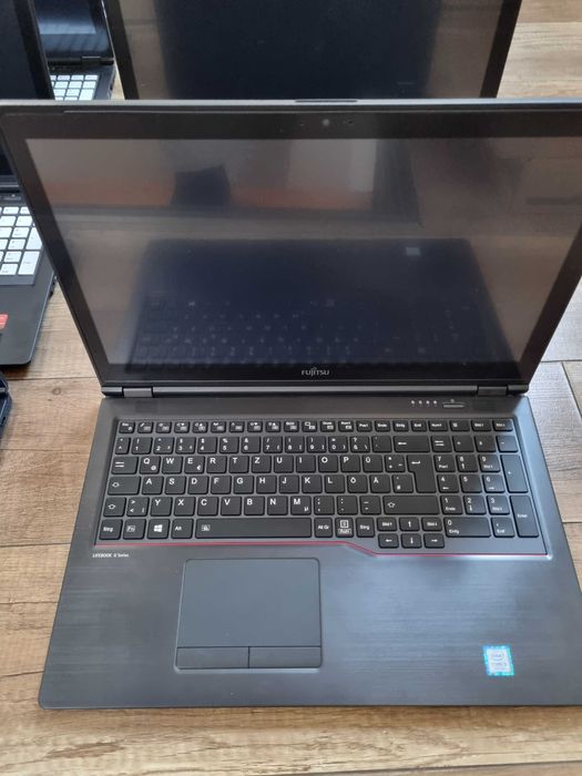 10 sztuk laptopów i5/ddr4/15,6" fullhd dotykowa