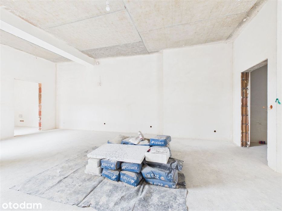 Bieruń Centrum, lokal 81,7m2: Duża Sala, Parking + Ogródek!