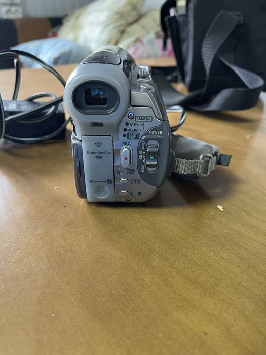 Відеокамера Sony dcr-hc90e оригінал Японія+ тринога