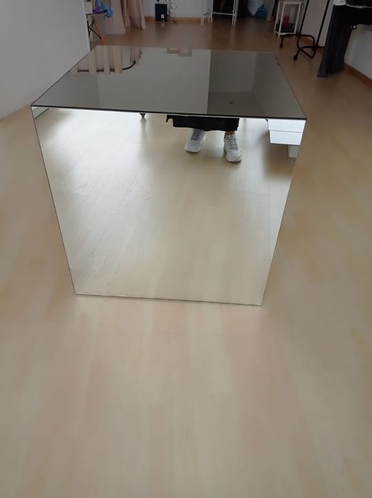 Cubo espelhado decorativo