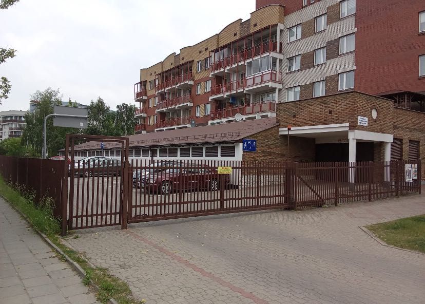 **OSTATNIA SZANSA** garaż przy ul. Sybiraków (os. Piasta I)