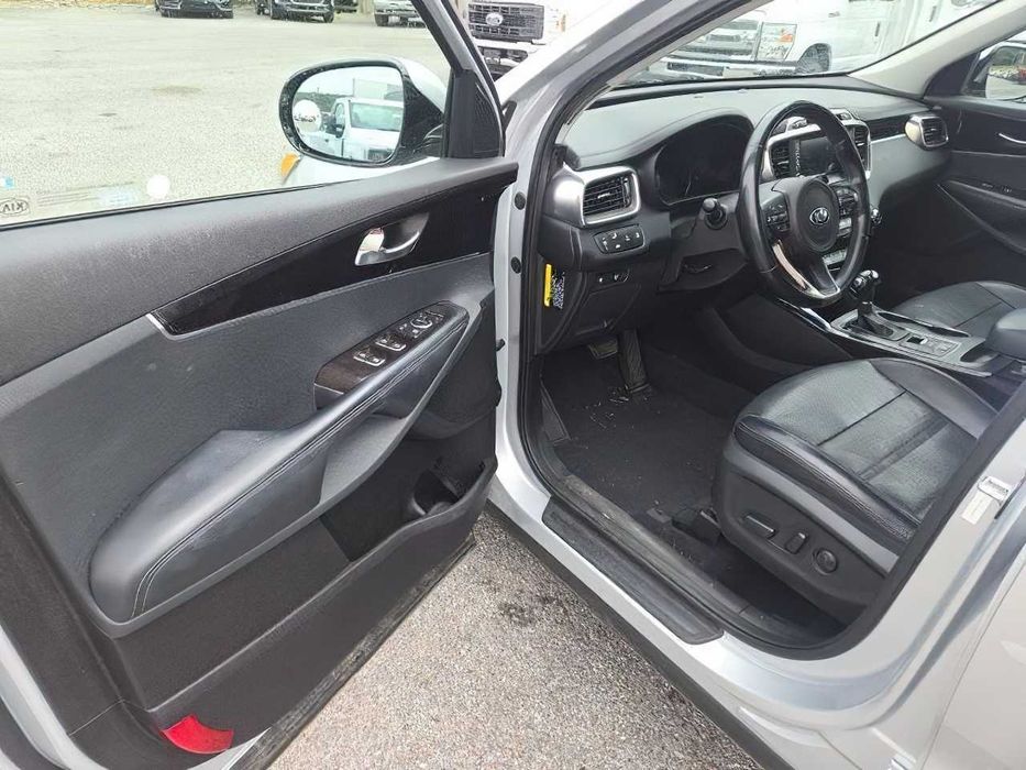 Kia Sorento EX      2018