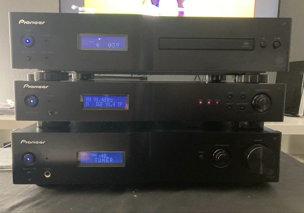 PIONEER HI-END - 2 generacja  — A-A6-J, F-F3-J, PD-D6MK2-K SACD Player