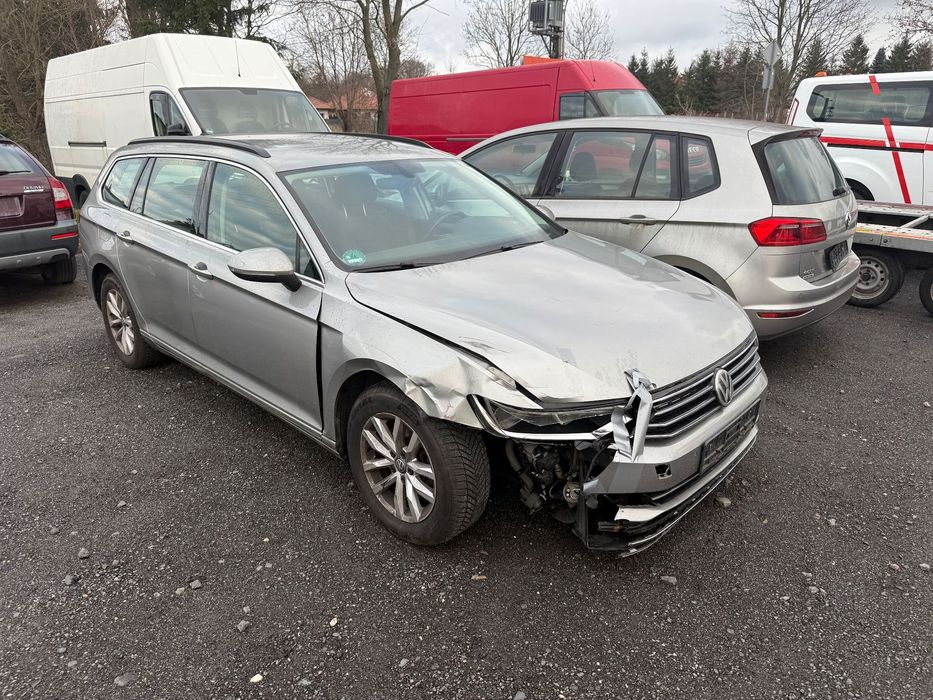 Volkswagen Passat 1 właściciel 2.0 TDI Webasto Kamera Hak