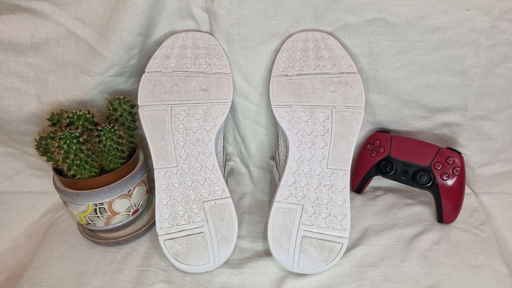 Кросівки Adidas Swift Run 22 Originals.Розмір 42.5