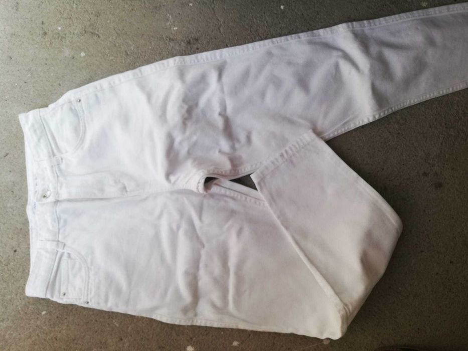 calça de ganga branca,  veste S/M perfeito estado