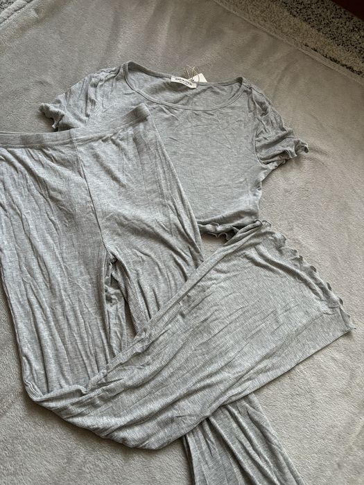 Komplet spodnie i top