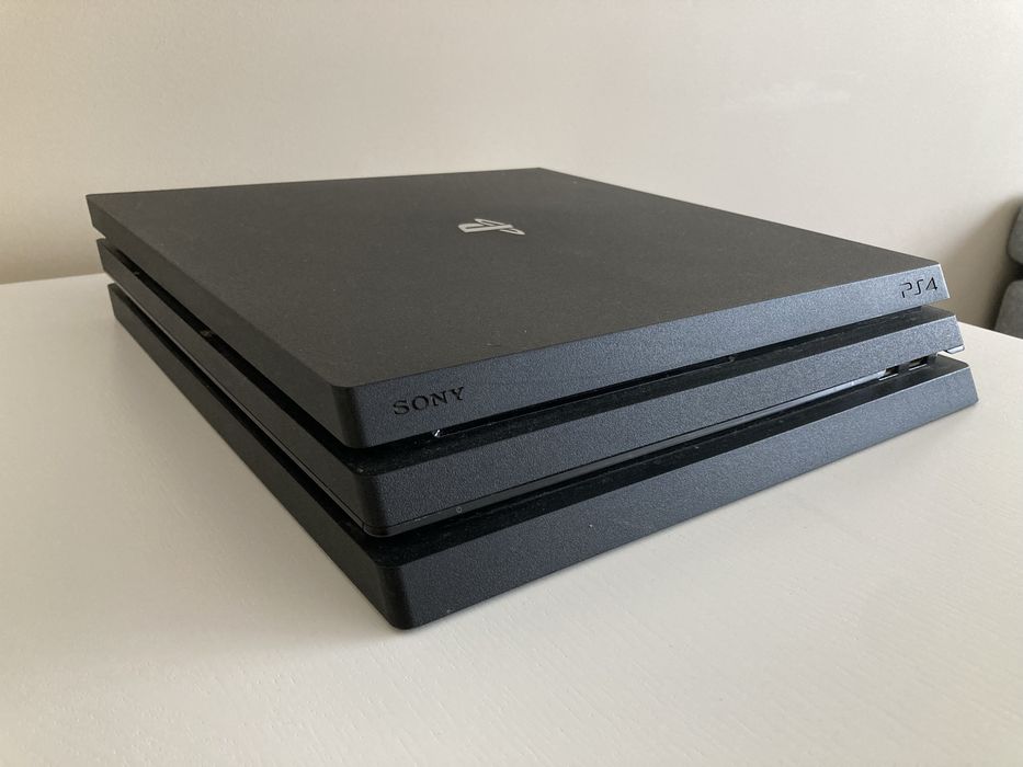 Playstation 4 PS4 PRO CUH-7116B