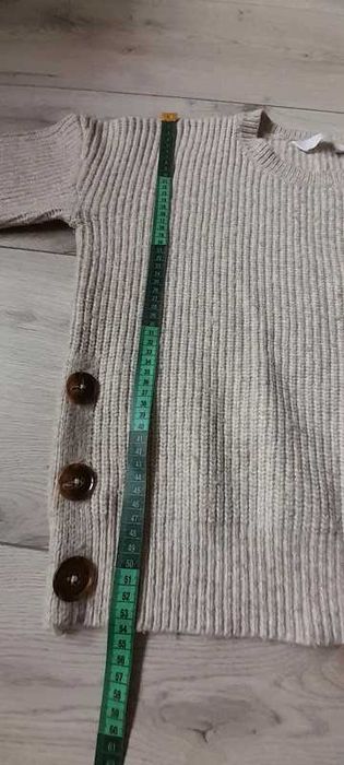 Gruby beżowy sweter.Primark