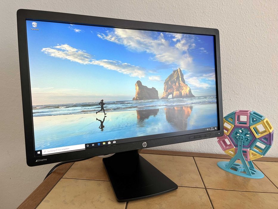 Монітор HP z23i / 23 дюйми / AH - IPS матриця / Full HD