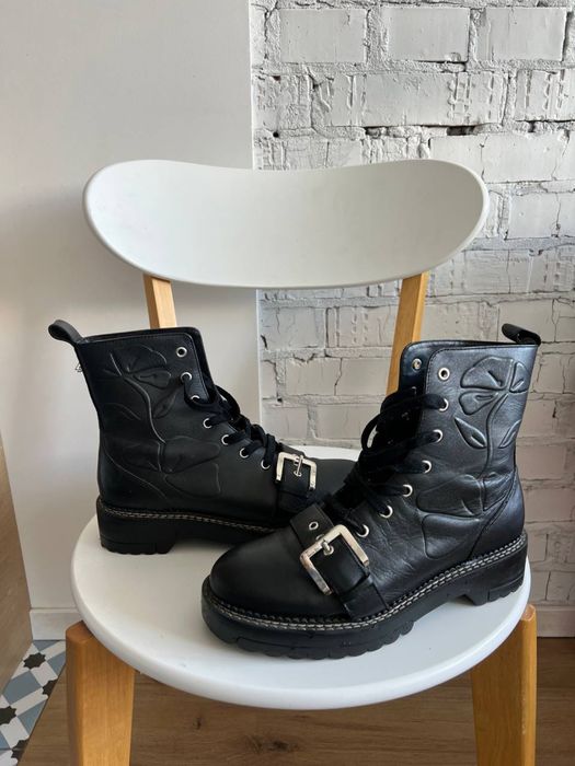 Шкіряні черевики Zara