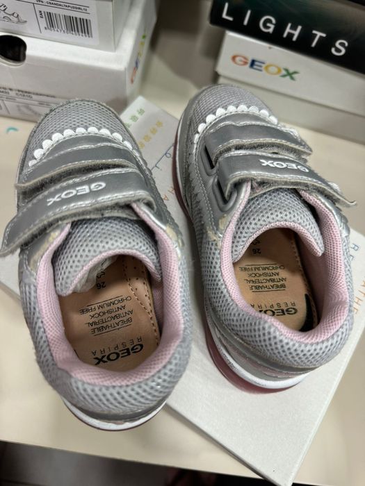 Sapatos Geox menina 26