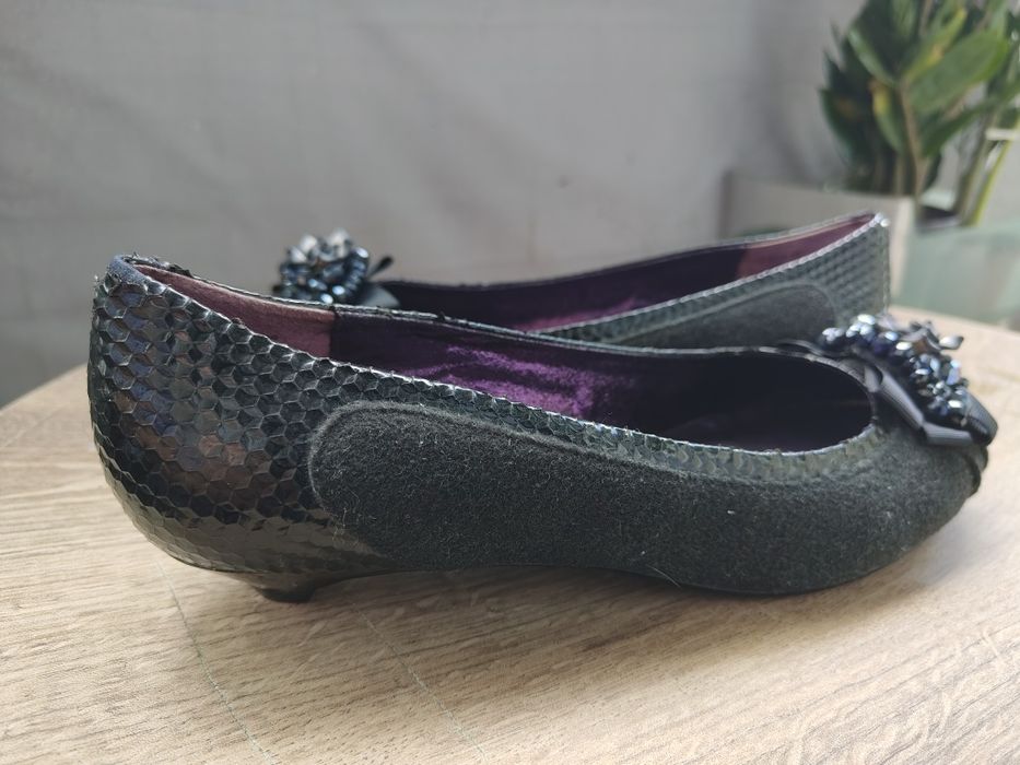 Czarne buty r.39 czółenka