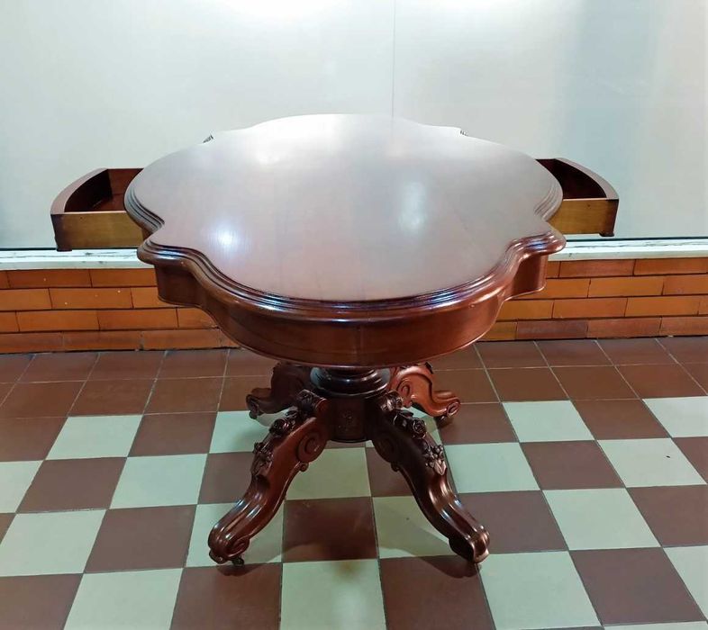 Mesa Centro Mogno Cuba