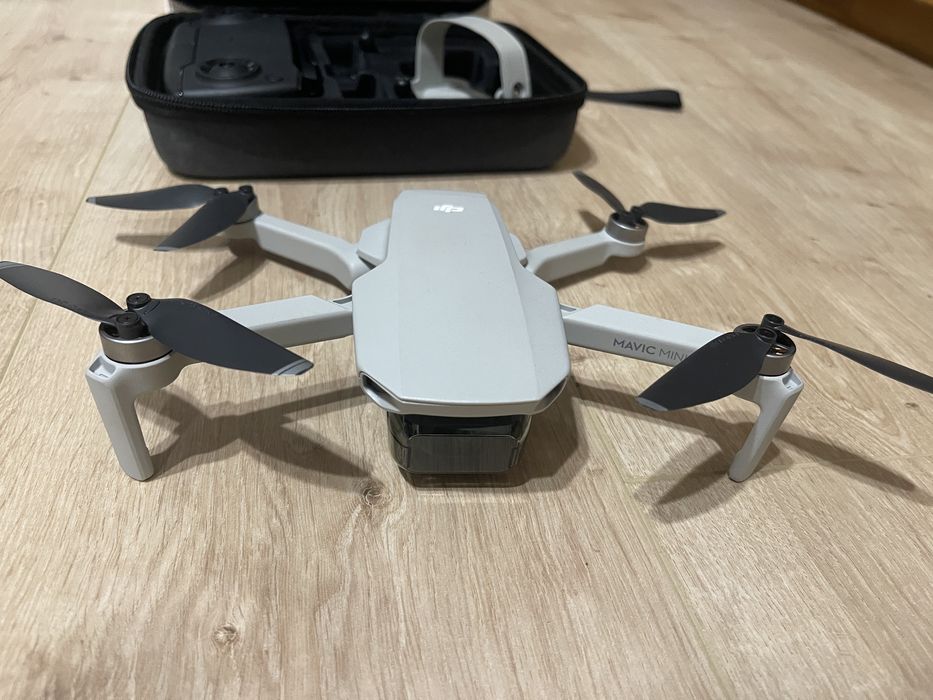 Dron    Mavic    mini !!!