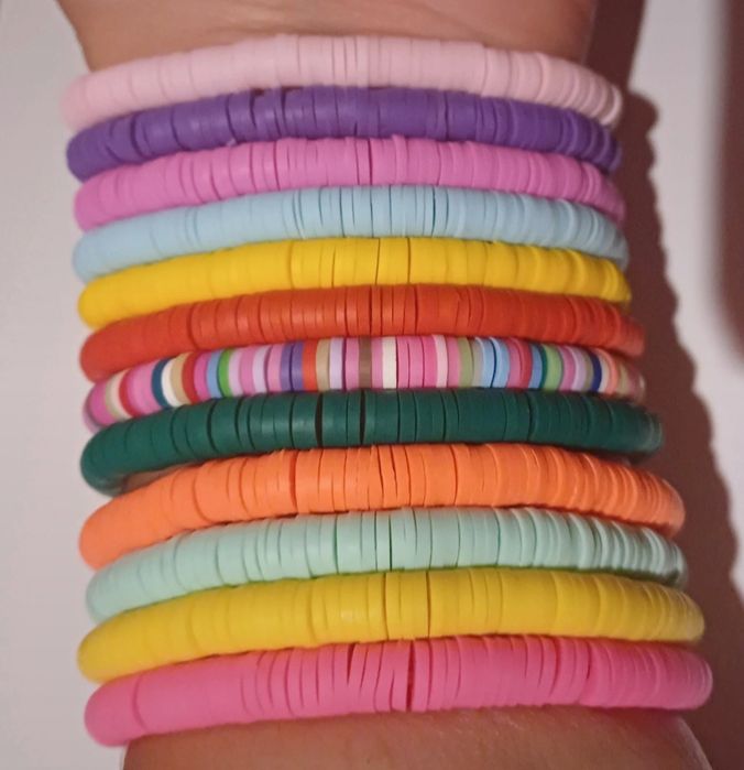 Pulseiras. Novas.
Cada 1,50€.