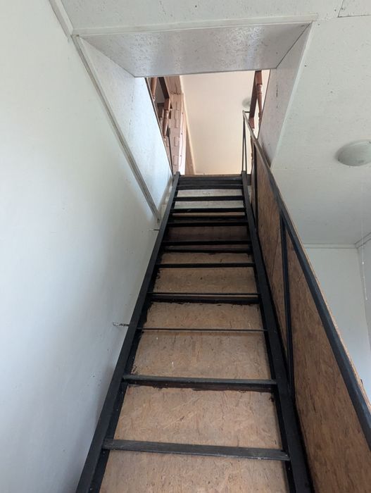 Продається приміщення після реконструкції і 25 сот в с. Буків