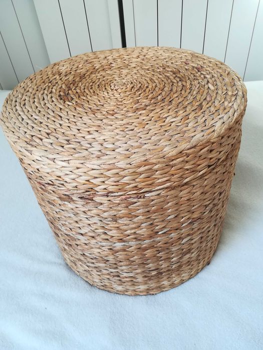 Okrągły Stolik kosz siedzisko ze schowkiem pleciony śr 44 cm