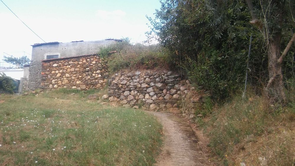 Casa em Aldeia - Oferta Design T3 de dois pisos e logradouro