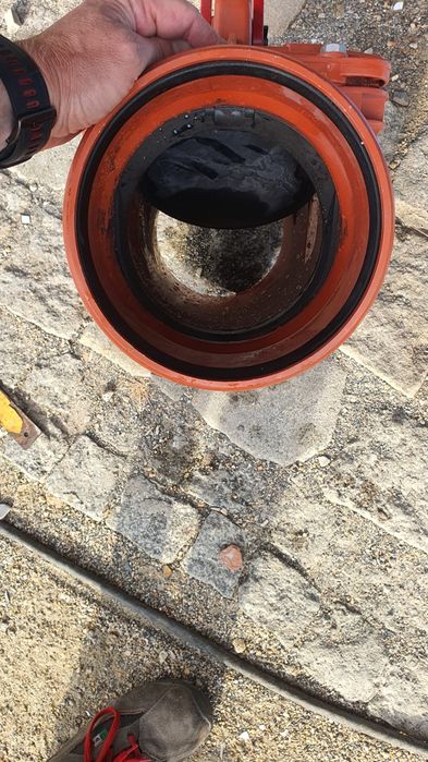 Zawór zwroty klapowy do kanalizacji , ZASUWA BURZOWA FI 200