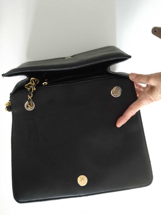 Carteiras  (Preta e colorida)