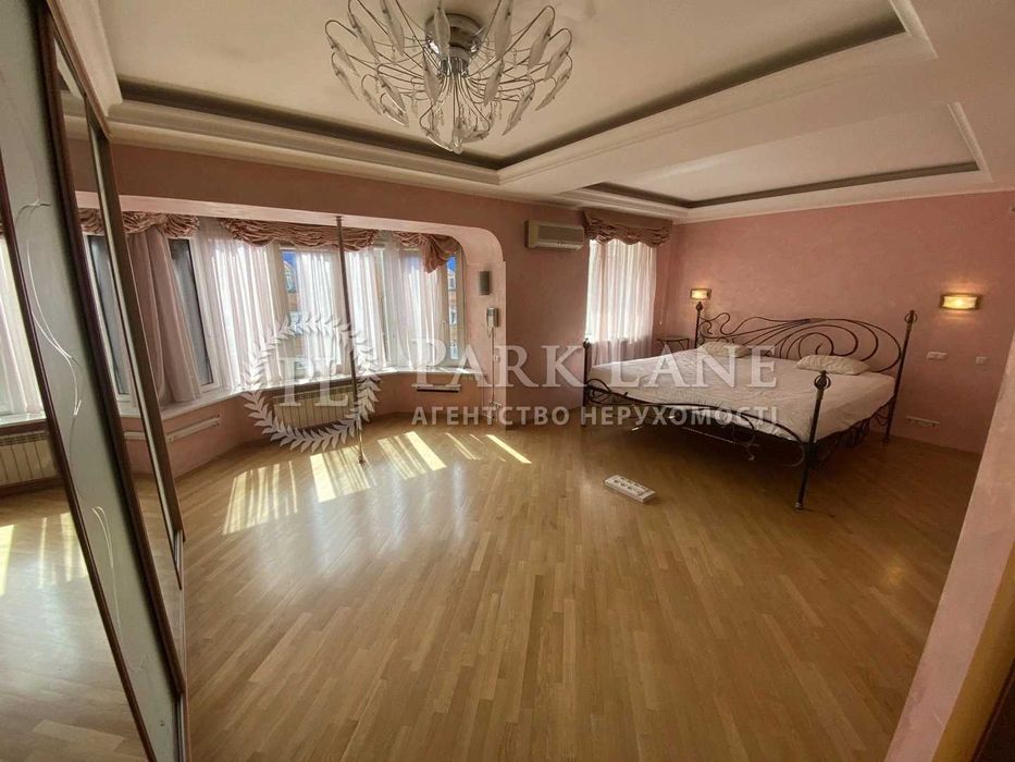 Продаж 5к. квартири на Подолі, вул. Введенська, 29/58