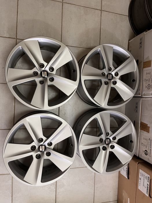 Jantes 17” 5x112 originais Seat Leon Altea vw golf caddy audi a3