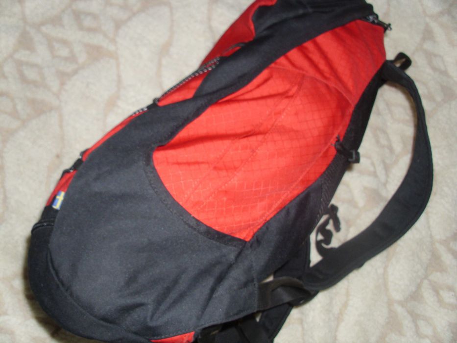 plecak FJALLRAVEN  Campus Ace 30L z pokrowcem lekki trekkingowy