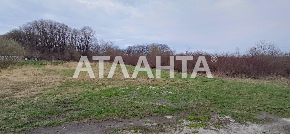 Земельна ділянка в Любені Великому