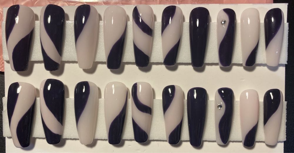 Sztuczne paznokcie( tipsy)