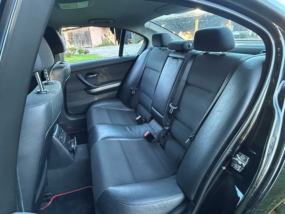 BMW Seria 3 E90 Czarna