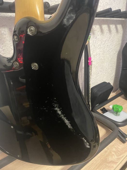 Продаю бас Ibanez SR400 Made in Japan