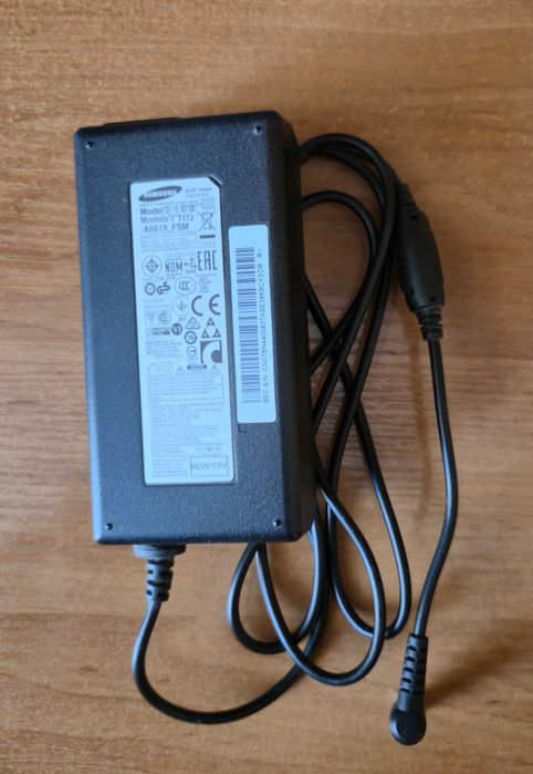 Блок живлення Samsung 19V 3.474A BN44-00837A оригінал