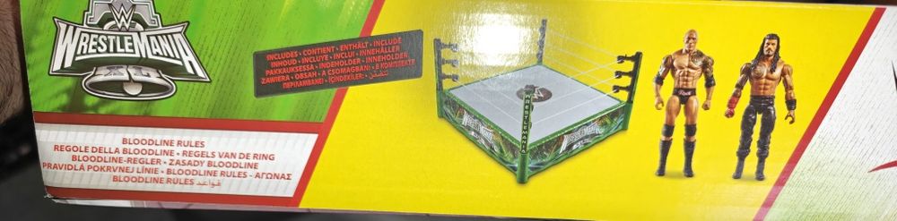 WWE ring de wwe mais 2 figuras