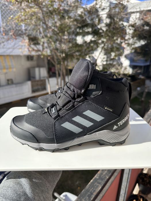 Дитячі Adidas Terrex Mid GTX 34р; 35р