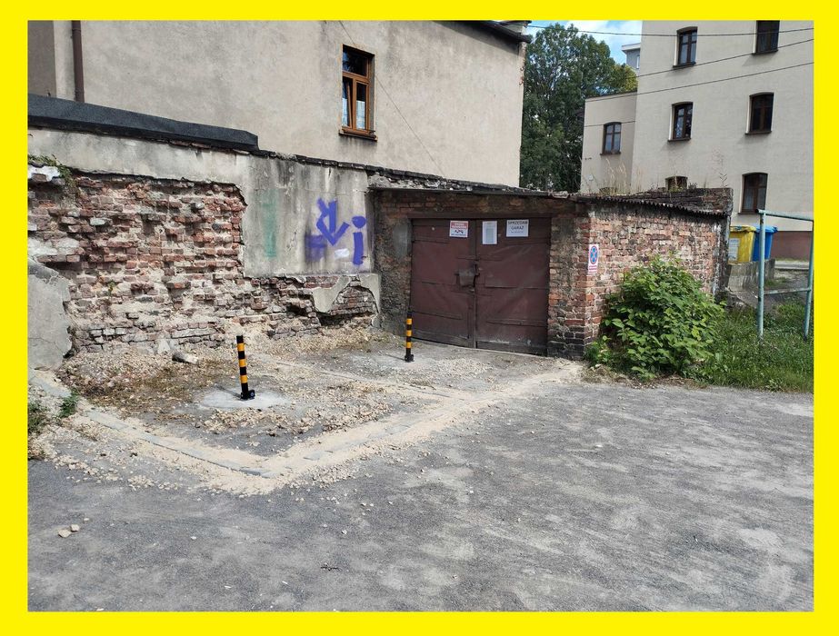 Garaż Magazyn Parking wraz z 2 miejscami parkingowymi 30 m2 Katowice !