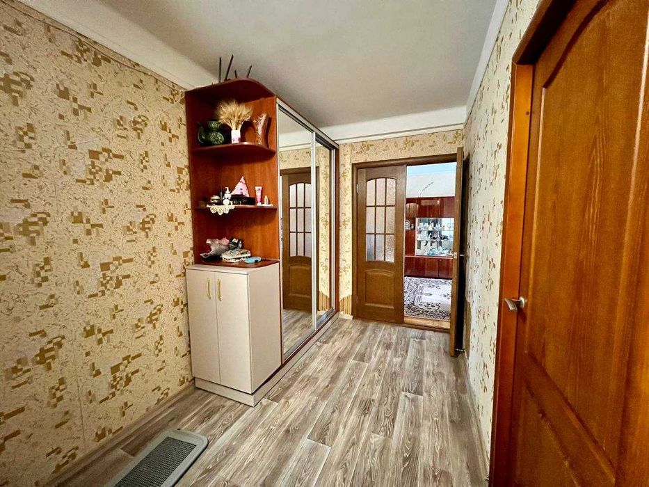 Продам 3х комнатную квартиру район "Александровского рынка"