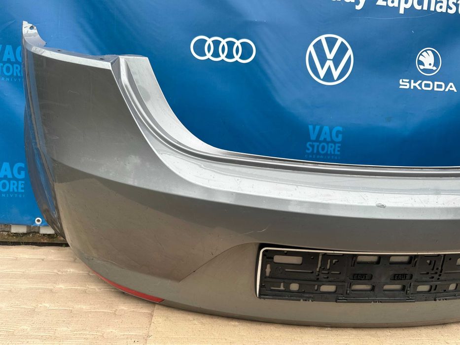 Бампер задній Seat Leon