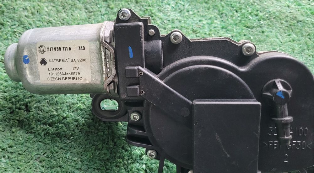 Motor limpa vidros de trás Skoda Fabia (5j2)
