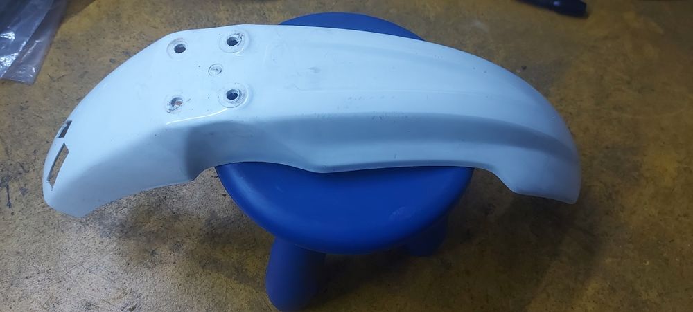 Guarda lamas dianteiro KTM