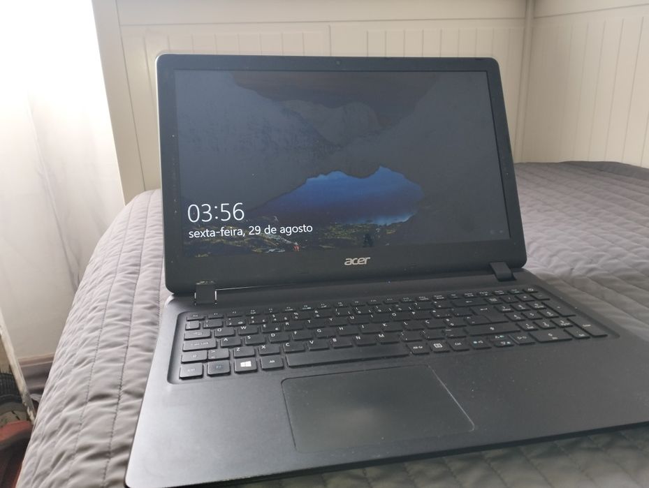 Computador Portátil Acer– usado