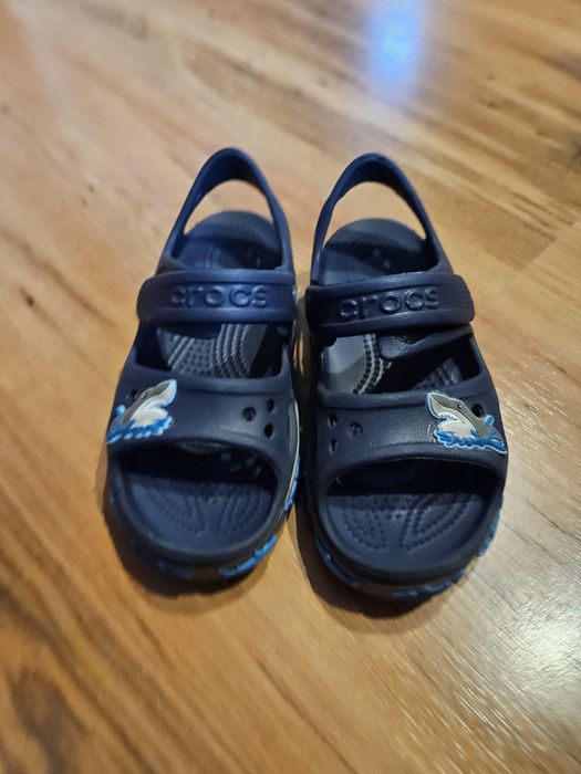 Sandaly crosk shark C11