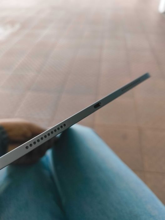 iPad Air 5 - 256GB Cinzento Espacial
