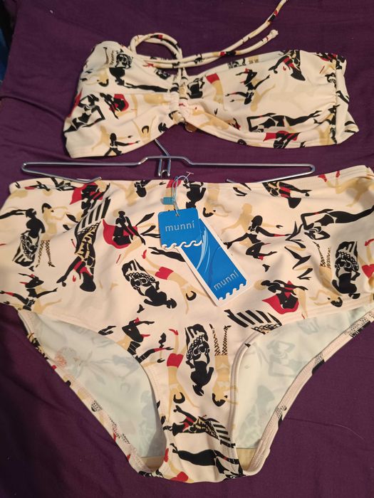 Bikini com etiqueta tamanho Xl/xxl n 50