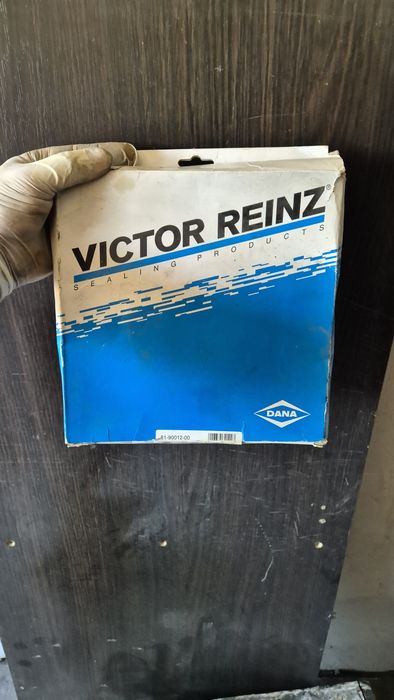 Сальник коленвала Вольво с40  81-90012-00 Форд фокус2 1.8 бензин