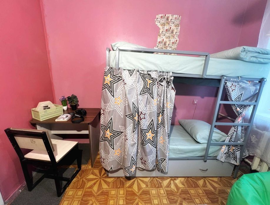 Место в комнате на 4 человека возле метро! Жилье для переселенцев!