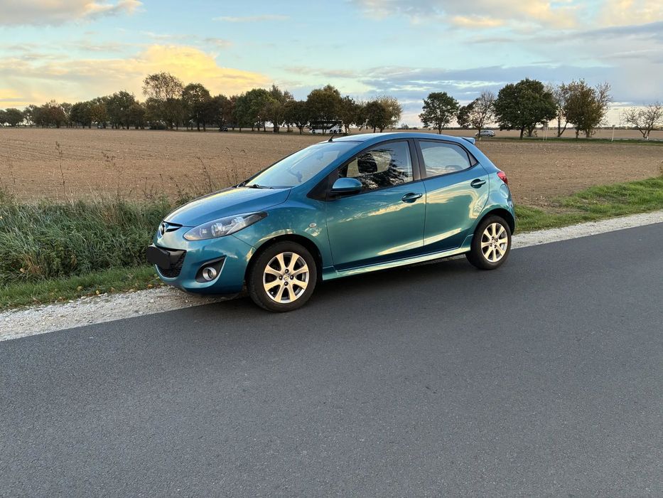 Mazda 2