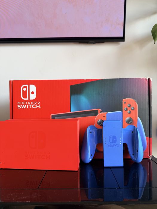 Nintendo Switch Mario Blue Red Edition + Crash Bandicoot | Stan idealny